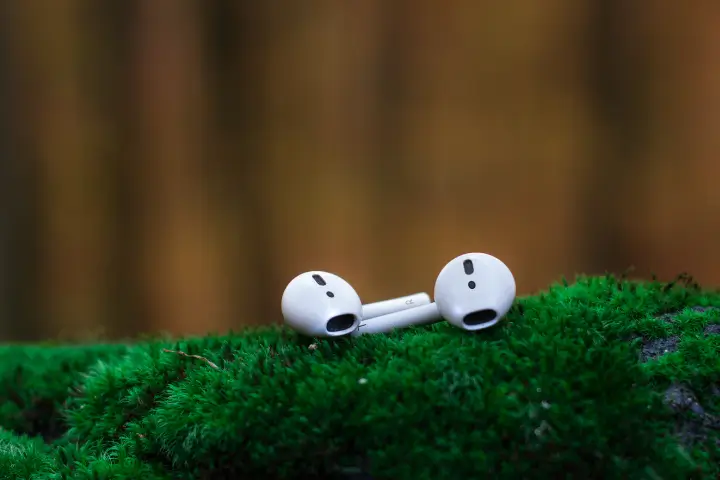 Alternatives to standard AirPods tips